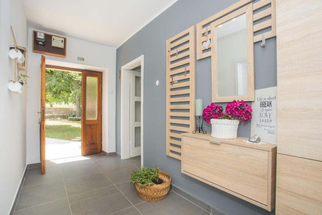 Experience Village Life - Jokini Dvori With Private Pool Сasa de vacaciones *